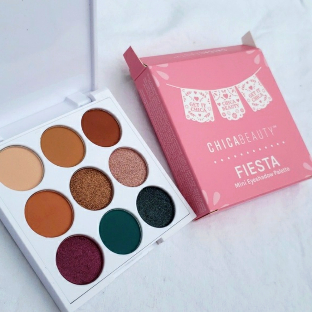 Chica Beauty Fiesta 9 pan mini eyeshadow palette